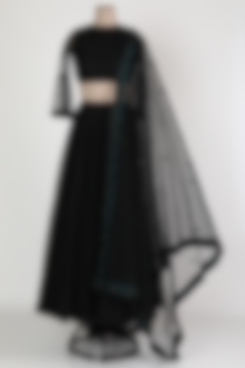 Black Embellished Skirt Set by Abha Choudhary
