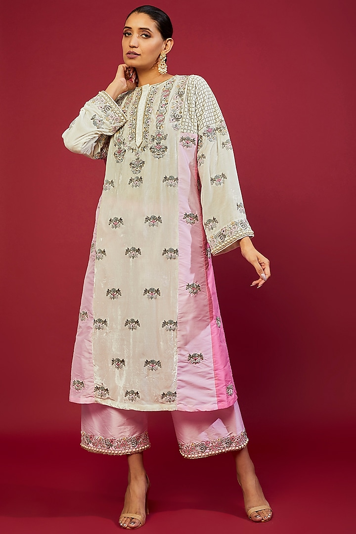 White & Pink Velvet Kashmiri Kurta Set by Abha Choudhary