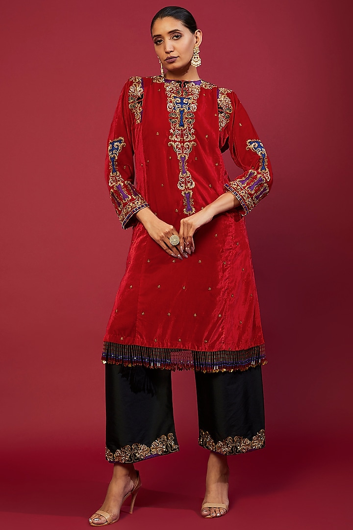 Red & Black Velvet Kashmiri Kurta Set by Abha Choudhary