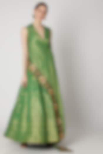 Emerald Green Embroidered Wrap Around Top With Skirt by Abha Choudhary at Pernia's Pop Up Shop