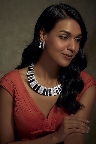 White Finish Zircon & Black Stone Necklace Set by BeautiArt