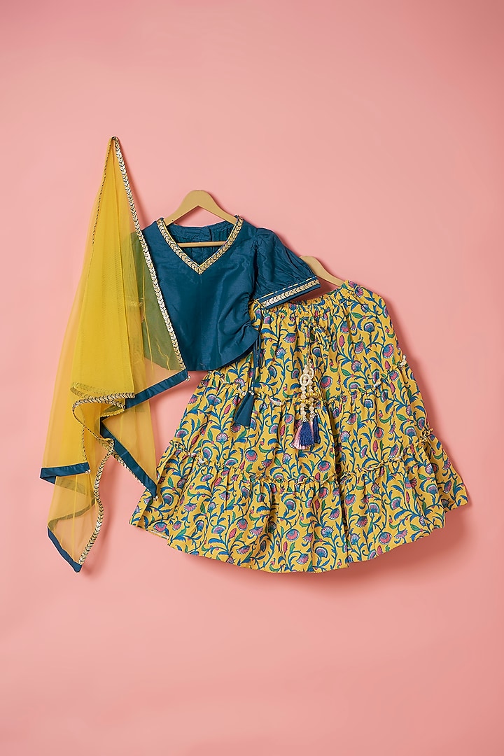 Yellow Cotton Muslin Paisley Printed Lehenga Set For Girls by Be Bonnie