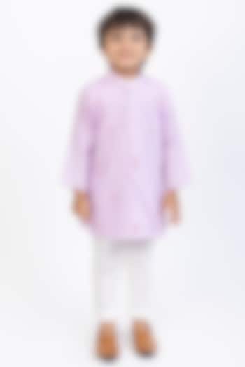 Lavender Cotton Silk Hand Embroidered Kurta Set For Boys by Be Bonnie