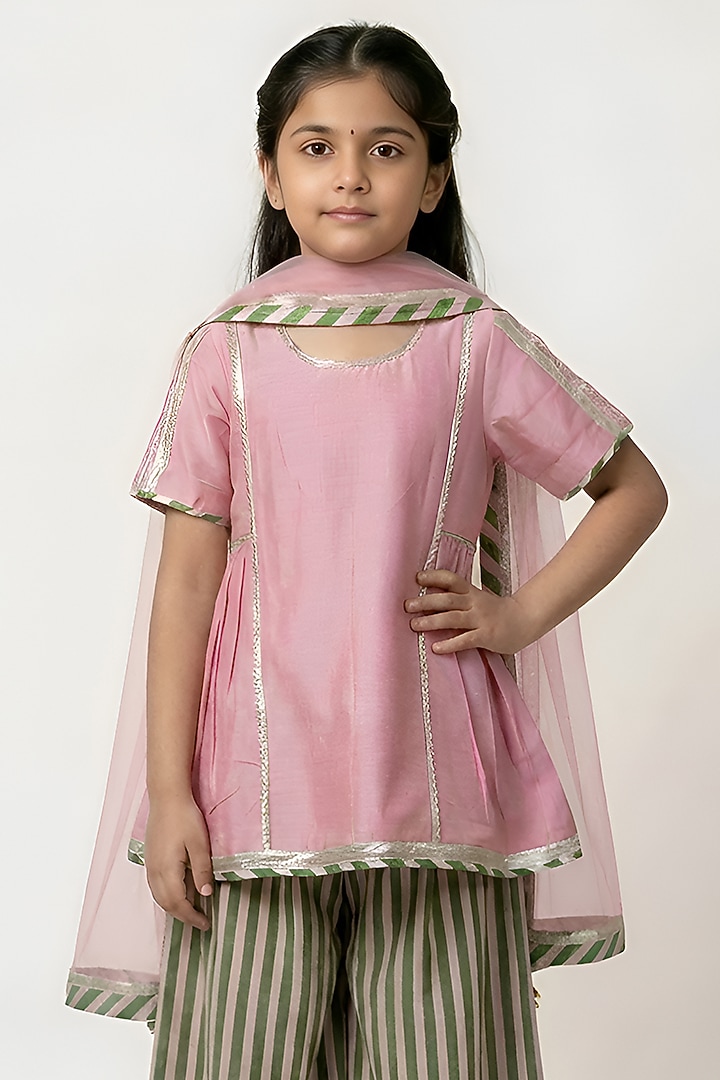Pink Cotton Silk Gota Work Kurta Set For Girls by Be Bonnie at Pernia's Pop Up Shop