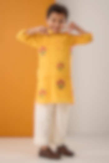 Yellow Cotton Muslin Floral Embroidered Kurta Set For Boys by Be Bonnie at Pernia's Pop Up Shop
