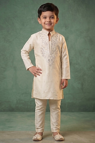 Ivory Pattu Silk Thread Embroidered Kurta Set For Boys by Abees Kids