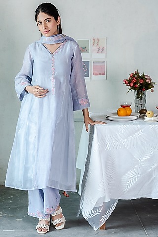 Blue Floral Embroidered Kurta Set by Beige