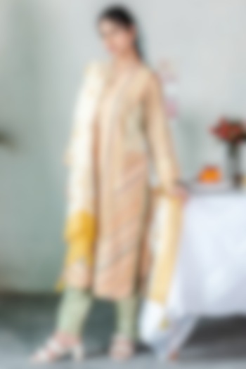 Yellow Printed Kurta Set by Beige at Pernia's Pop Up Shop