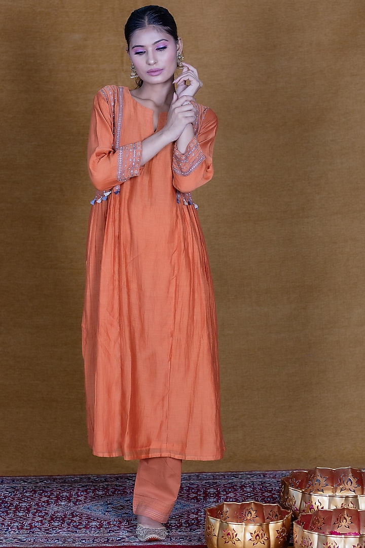 Orange Embroidered Kurta Set by Beige at Pernia's Pop Up Shop