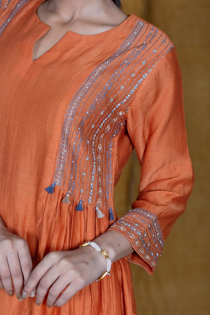 Orange Embroidered Kurta Set by Beige at Pernia's Pop Up Shop