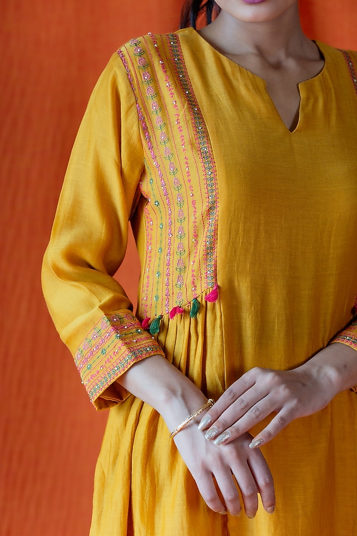 Mustard Embroidered Kurta Set by Beige at Pernia's Pop Up Shop