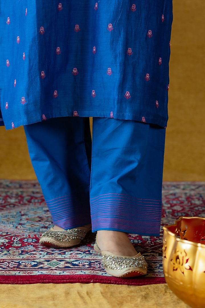 Blue Embroidered Kurta Set by Beige at Pernia's Pop Up Shop