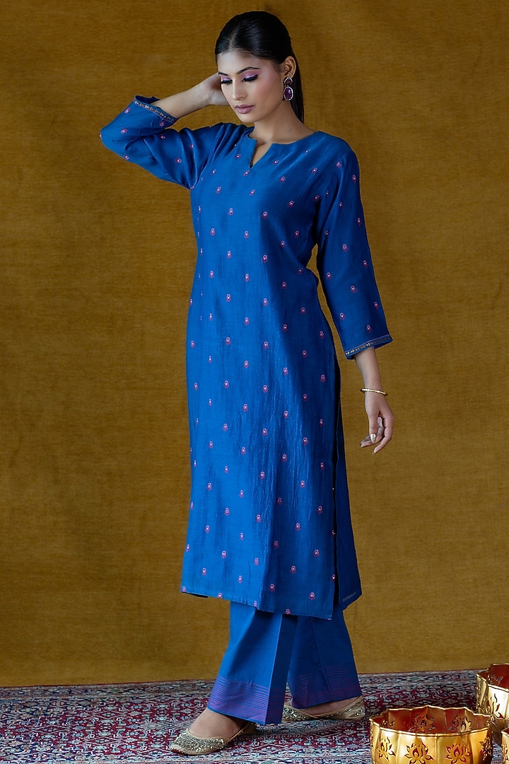 Blue Embroidered Kurta Set by Beige at Pernia's Pop Up Shop