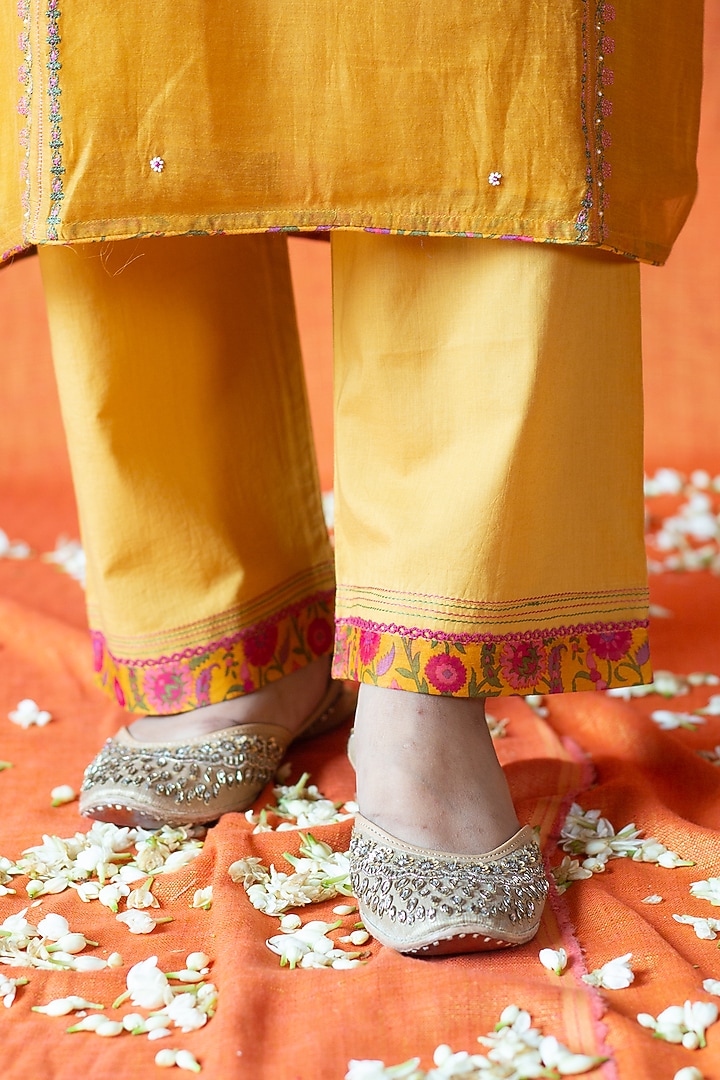 Mustard Chanderi Embroidered Kurta Set by Beige at Pernia's Pop Up Shop