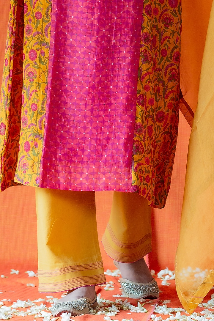 Mustard & Pink Printed Kurta Set by Beige at Pernia's Pop Up Shop