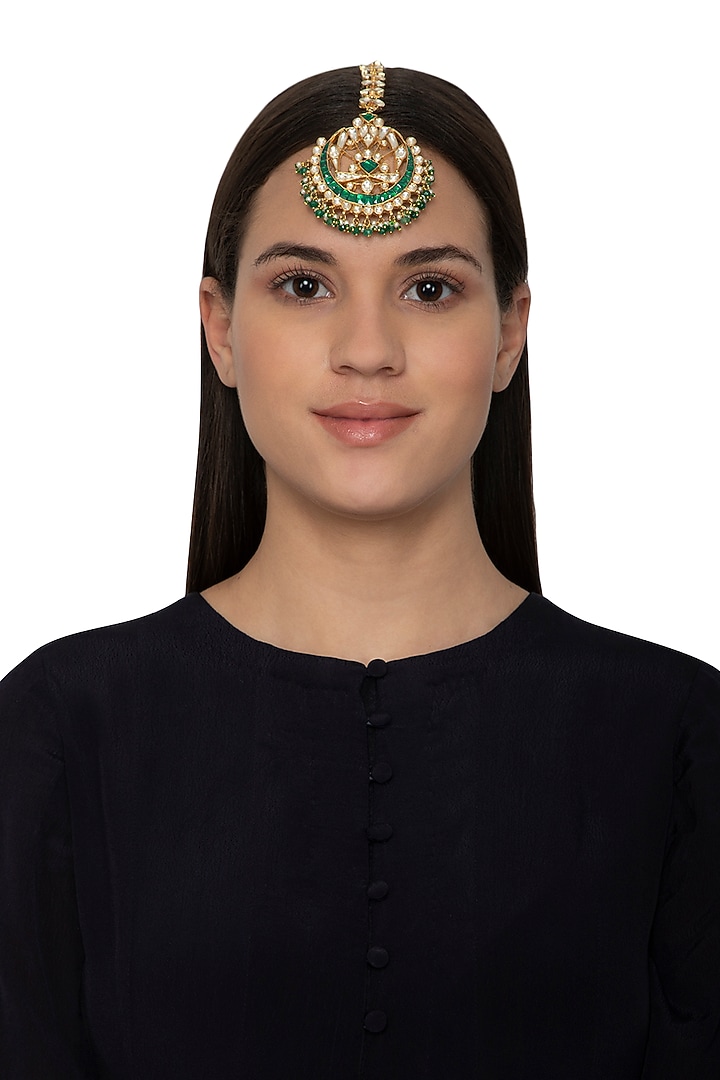 Gold Finish Green Kundan & Pearls Bridal Maang Tikka by Belsi's Jewellery at Pernia's Pop Up Shop