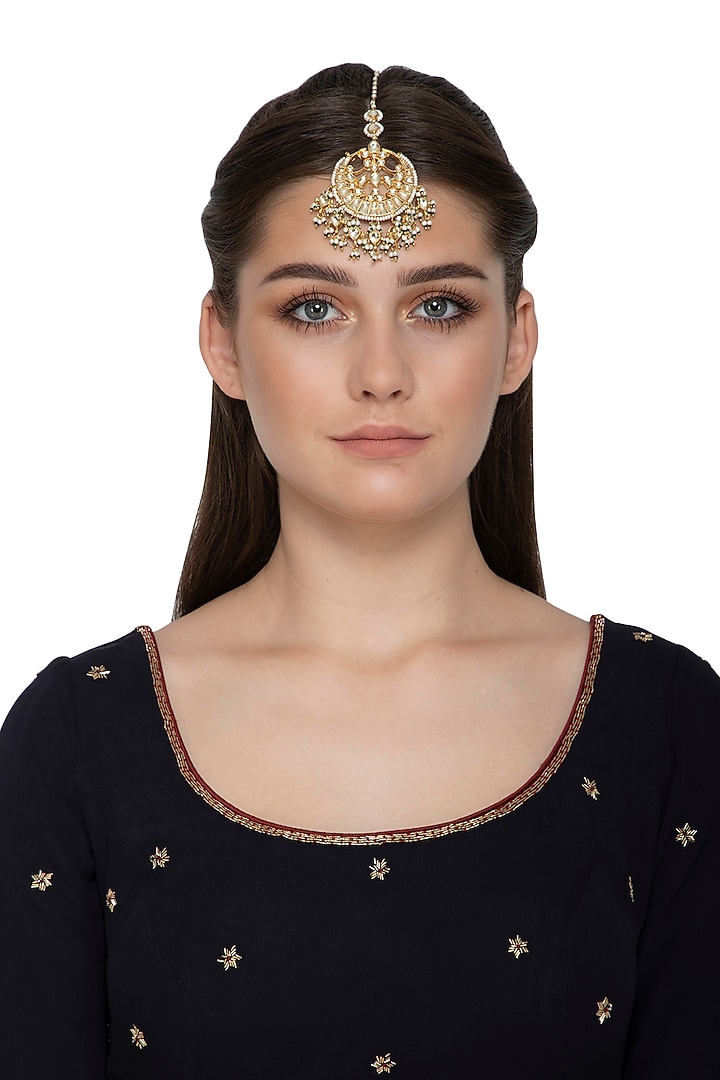 Gold Finish Kundan & Pearls Maang Tikka by Belsi's Jewellery at Pernia's Pop Up Shop
