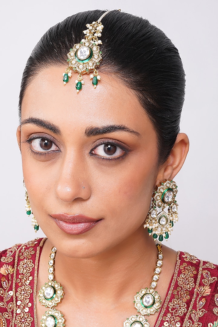 Gold Finish Kundan Polki & Emerald Green Beaded Rani-Haar Necklace Set by Beryachi at Pernia's Pop Up Shop