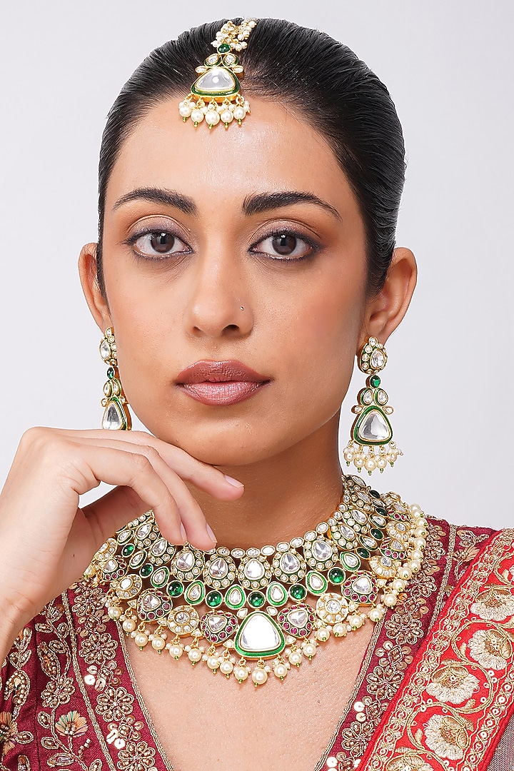 Gold Finish Kundan Polki & Emerald Green Stone Necklace Set by Beryachi at Pernia's Pop Up Shop