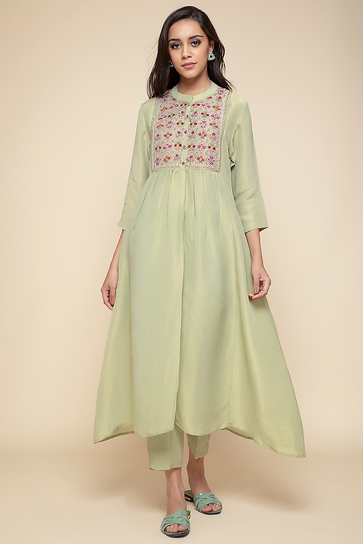 Elaichi Green Embroidered Kurta With Pants & Slip by Begum Pret