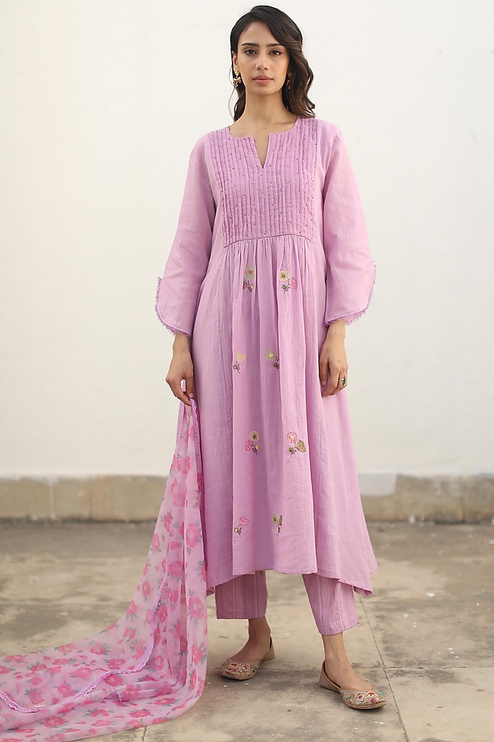 Blush Pink Kota Embroidered Kurta Set by Begum Pret