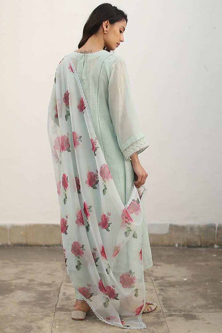 Aqua Chanderi Embroidered Kurta Set by Begum Pret at Pernia's Pop Up Shop