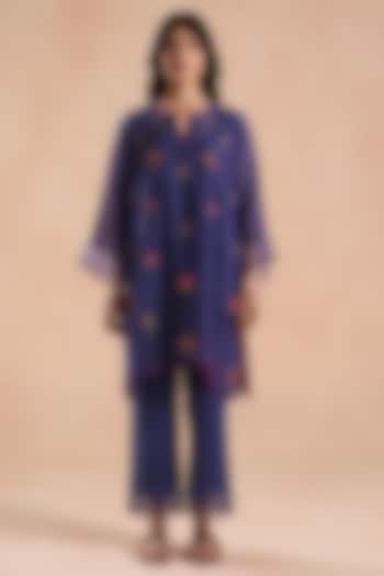 Deep Blue Chanderi Silk Floral Embroidered Kurta Set by Begum Pret at Pernia's Pop Up Shop