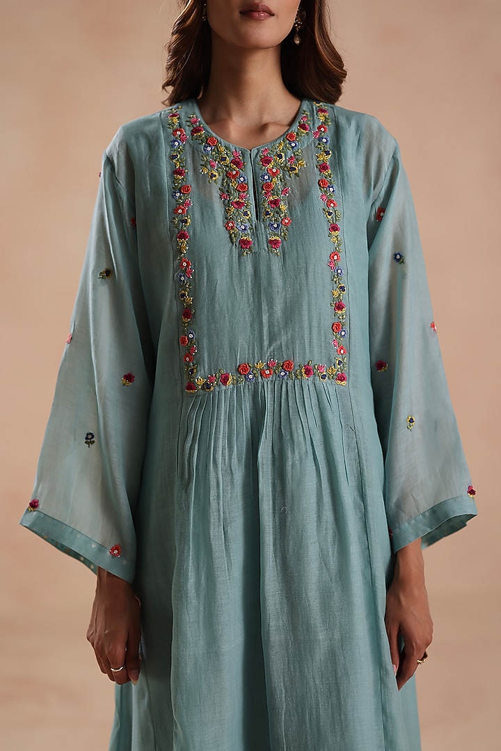 Aqua Blue Chanderi Silk Floral Embroidered Kurta Set by Begum Pret at Pernia's Pop Up Shop