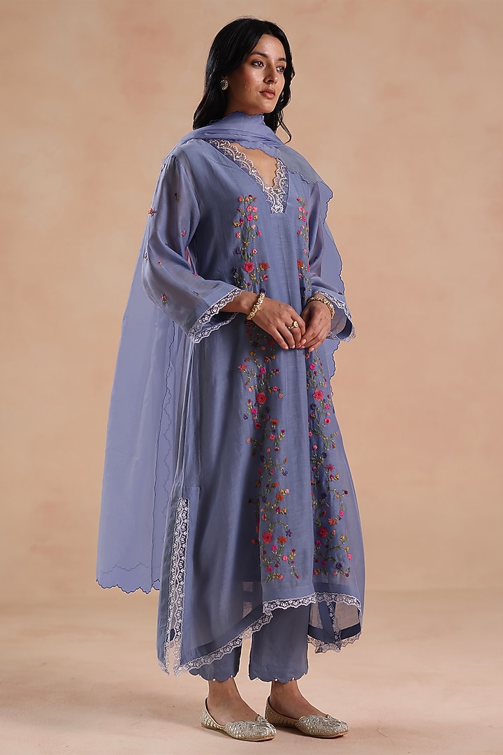 Powder Blue Chanderi Silk Floral Embridered Kurta Set by Begum Pret at Pernia's Pop Up Shop