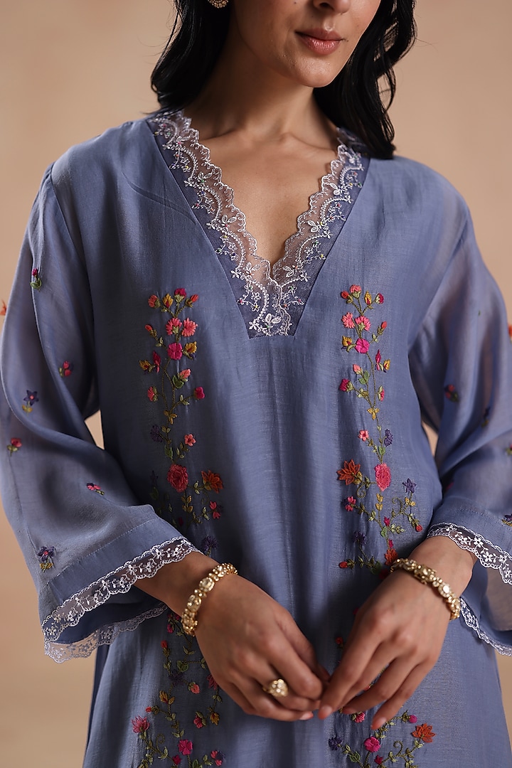 Powder Blue Chanderi Silk Floral Embridered Kurta Set by Begum Pret at Pernia's Pop Up Shop