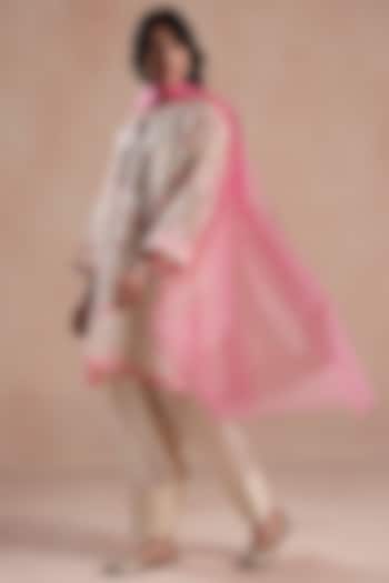 Pink Organza Dupatta by Begum Pret at Pernia's Pop Up Shop