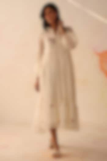 Ivory Chanderi Floral Hand Embroidered A-Line Tiered Dress by Begum Pret at Pernia's Pop Up Shop