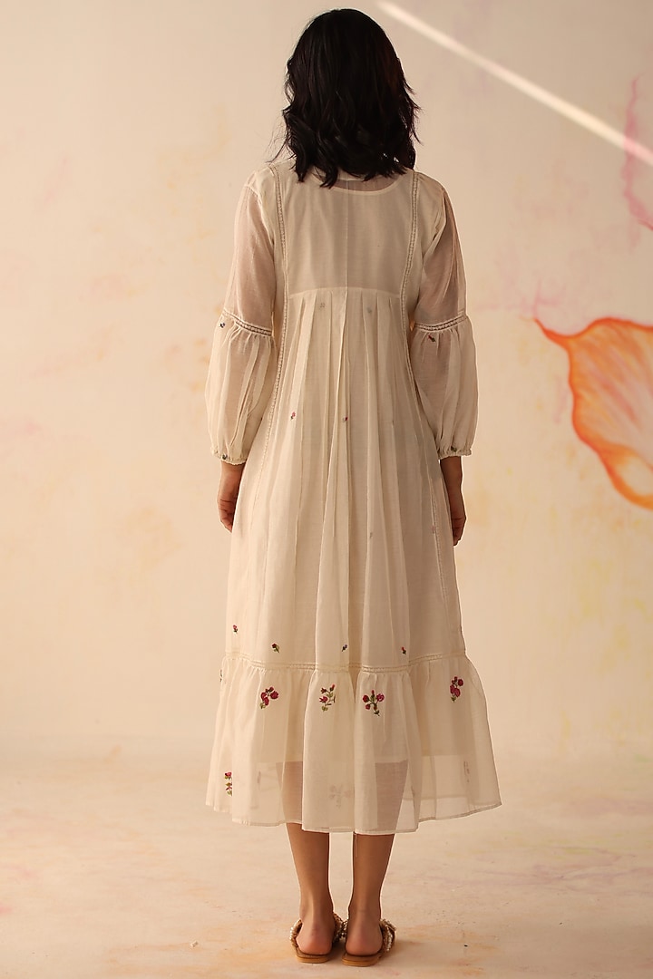 Ivory Chanderi Floral Hand Embroidered A-Line Tiered Vacation Dress by Begum Pret at Pernia's Pop Up Shop