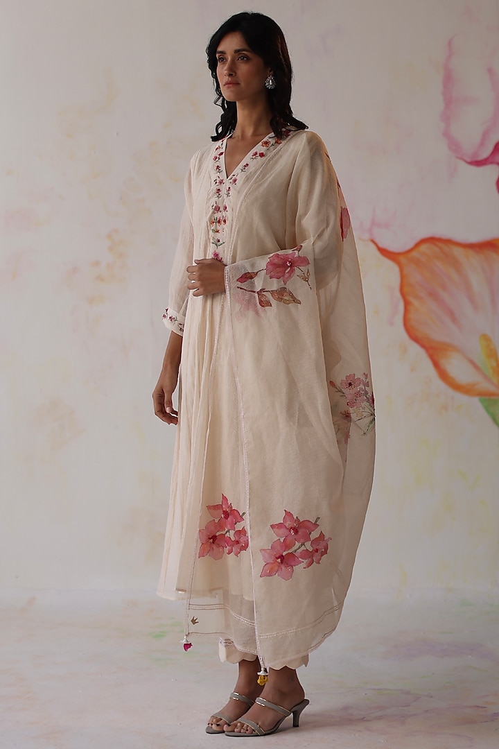 Ivory Silk Chanderi Hand Embroidered A-Line Kurta Set by Begum Pret at Pernia's Pop Up Shop