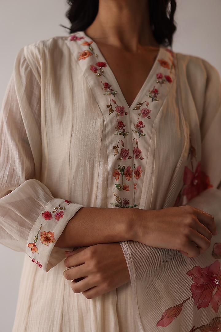 Ivory Silk Chanderi Hand Embroidered A-Line Kurta Set by Begum Pret at Pernia's Pop Up Shop
