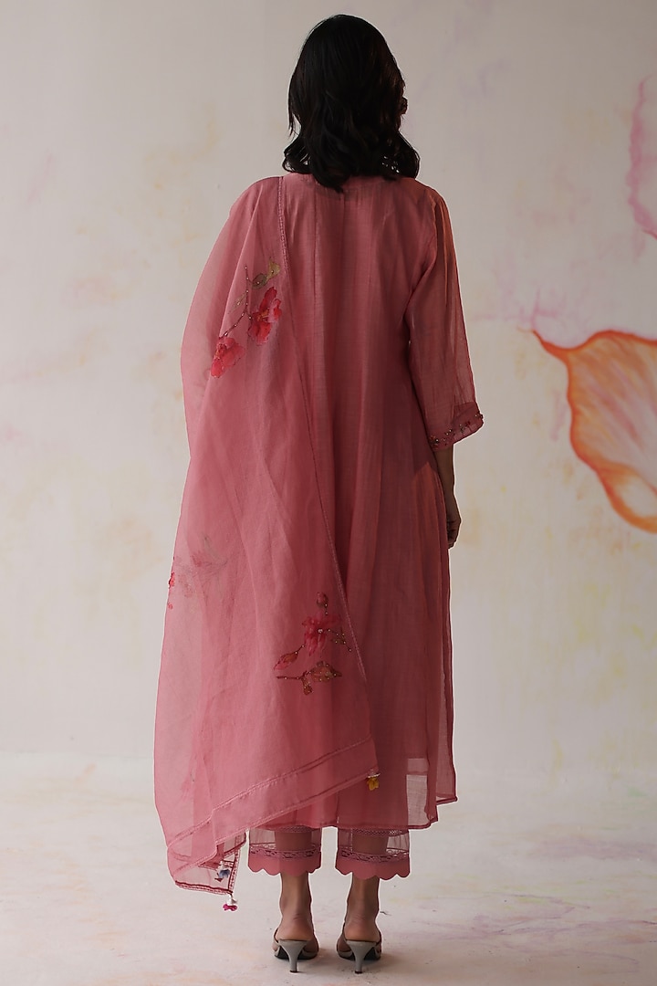 Peach Pink Silk Chanderi Hand Embroidered A-Line Kurta Set by Begum Pret at Pernia's Pop Up Shop