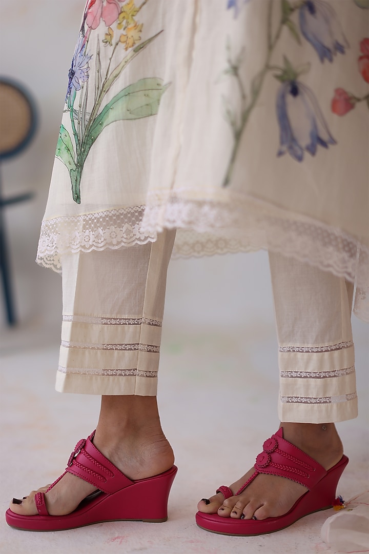 Ivory Chanderi Silk Hand Embroidered Asymmetric Kurta Set by Begum Pret at Pernia's Pop Up Shop