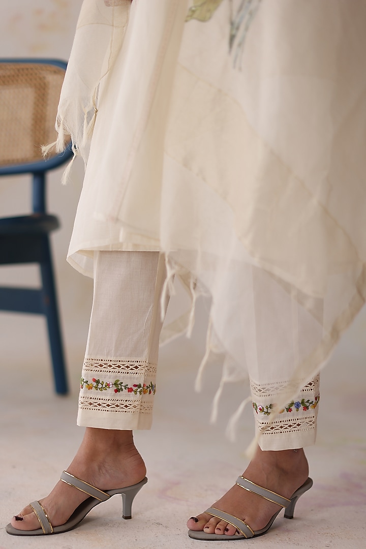Ivory Chanderi Hand Embroidered Kurta Set by Begum Pret at Pernia's Pop Up Shop