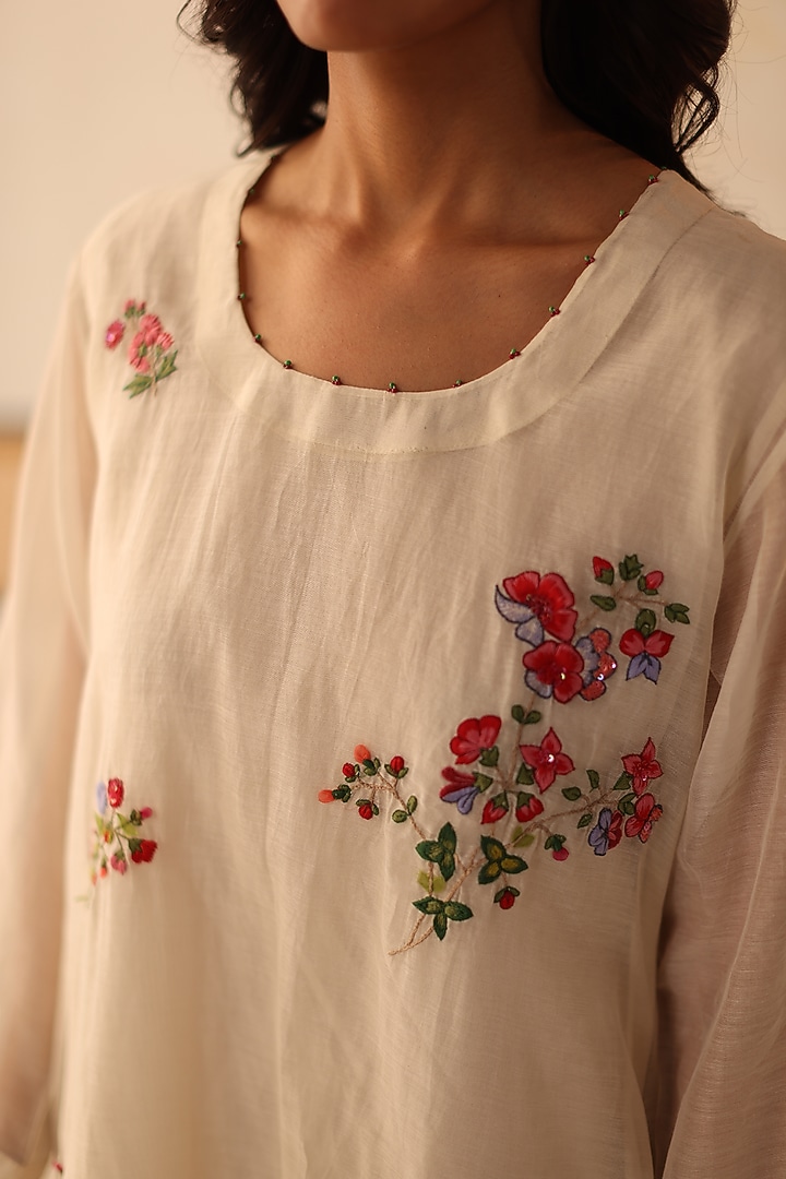 Ivory Chanderi 3D Floral Embroidered Vacation Dress by Begum Pret at Pernia's Pop Up Shop