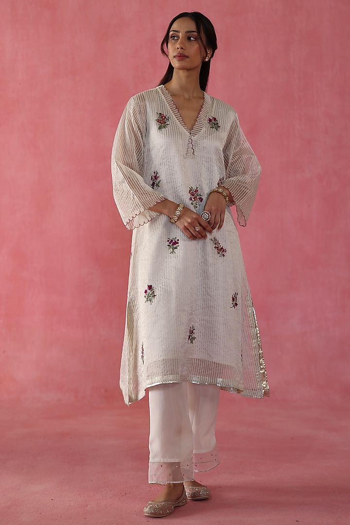 Ivory Banarasi Zari Silk Sequins Work Kurta Set by Begum Pret at Pernia's Pop Up Shop