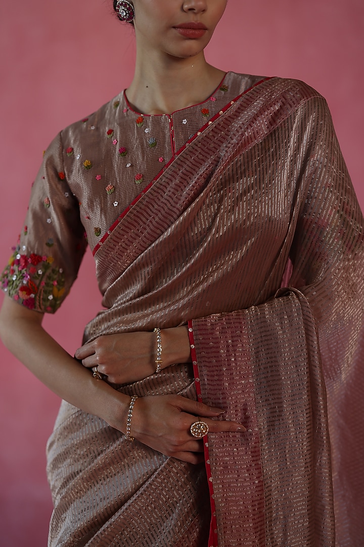 Beige Zari Silk Wedding Saree Set by Begum Pret at Pernia's Pop Up Shop