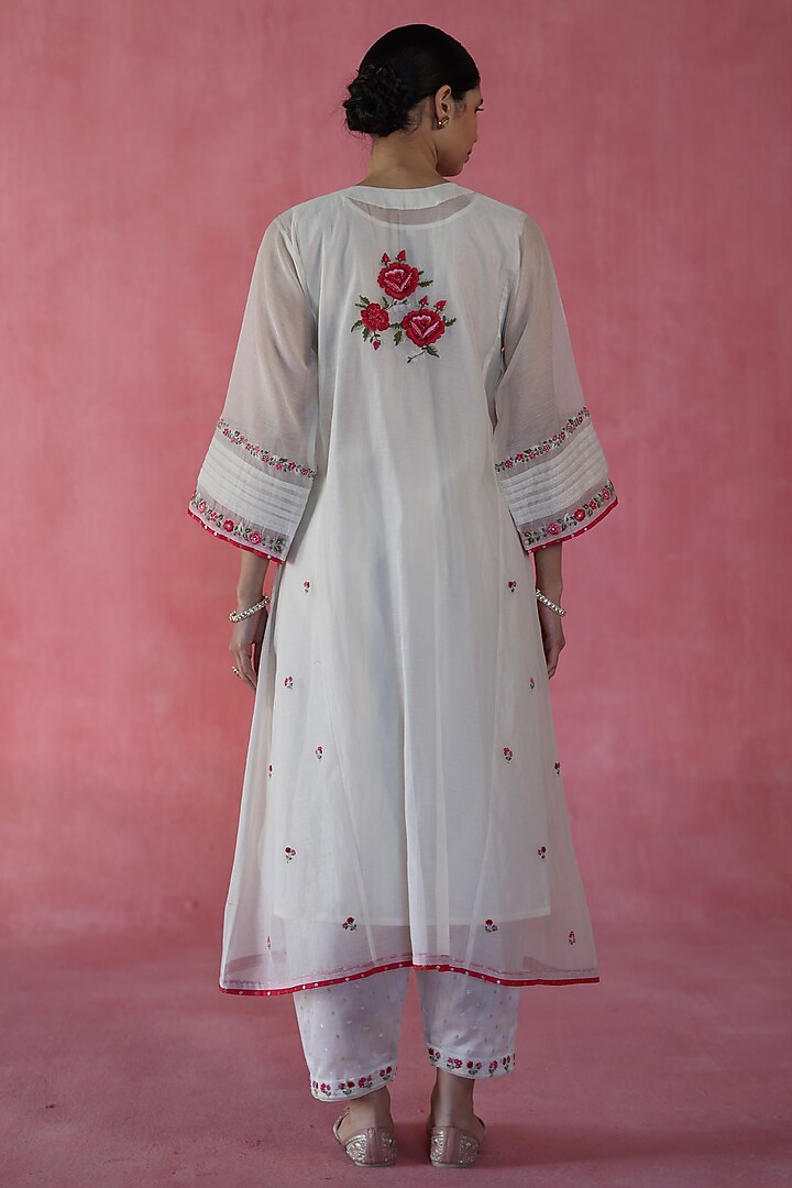 Ivory Chanderi Silk Hand Embroidered Kurta Set by Begum Pret at Pernia's Pop Up Shop