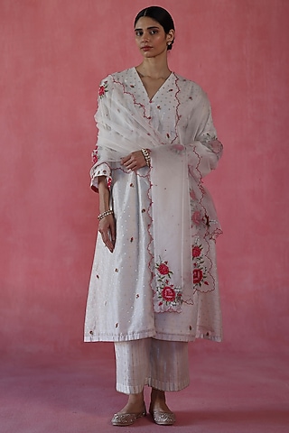 Ivory Zari Boota Chanderi Hand Work Kurta Set by Begum Pret