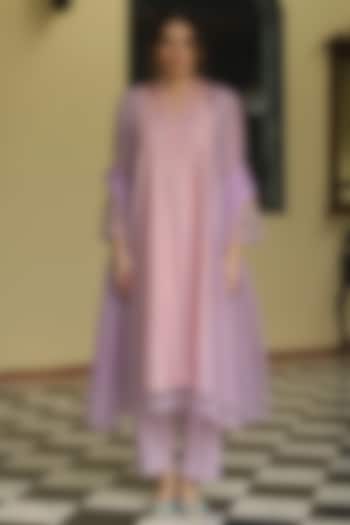 Pink & Lavender Embroidered Kurta Set by Begum Pret at Pernia's Pop Up Shop