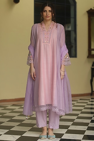 Pink & Lavender Embroidered Kurta Set by Begum Pret