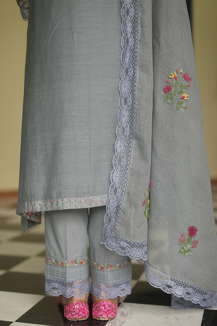 Grey Chanderi Kurta Set by Begum Pret at Pernia's Pop Up Shop
