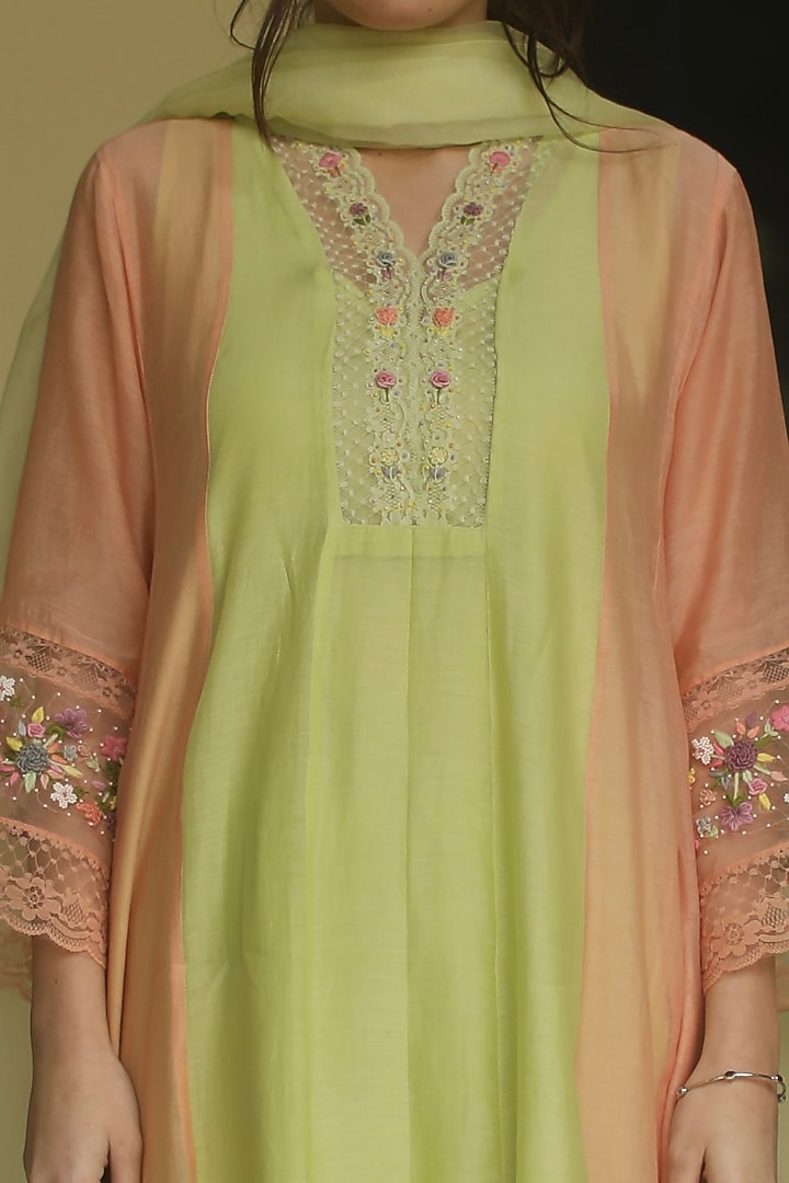 Mint Green & Peach Embroidered Kurta Set by Begum Pret at Pernia's Pop Up Shop