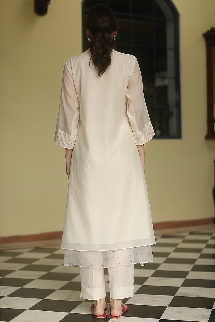 Ivory Hand Embroidered Kurta Set by Begum Pret at Pernia's Pop Up Shop