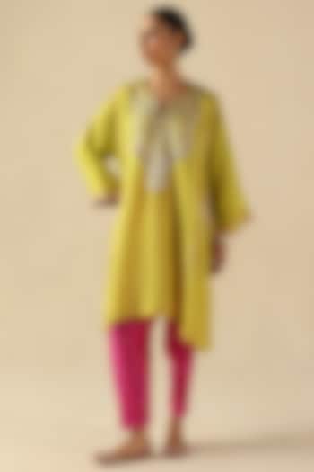 Lime Green Habutai Silk Gota Hand Embroidered Kurta Set by Begum Pret at Pernia's Pop Up Shop