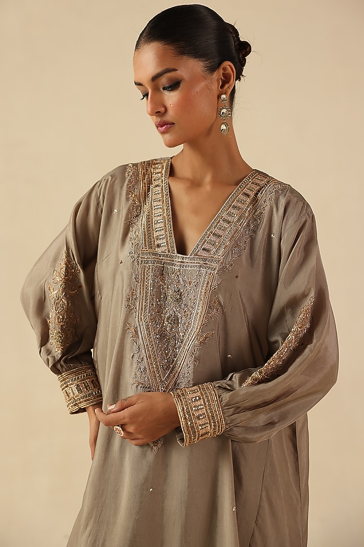 Golden Habutai Silk Hand Embroidered A-Line Kurta Set by Begum Pret at Pernia's Pop Up Shop